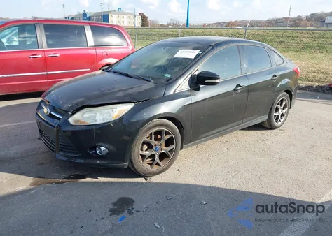 2014 Ford Focus Se z USA, uszkodzony, nr VIN 1FADP3F21EL218855